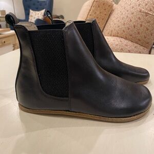 Earth Harmony Black Leather Grounding Boots 36